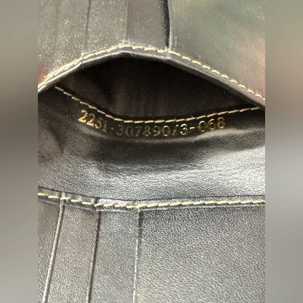 His / Hers Fendi New Vintage Wallets - Picture 9 of 16